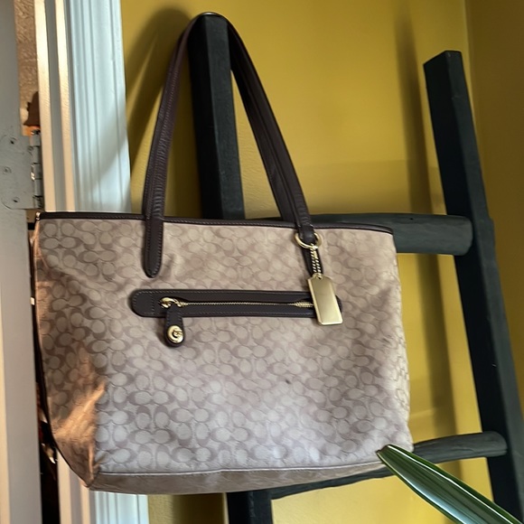 Authentic Coach Signature Tote/shoulder bag - Picture 13 of 15